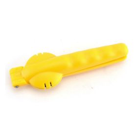 Multifunctional Nut Cracker Chestnut Clip Walnut Almonds Hazelnuts Cutter Pliers Metal Chestnut Opener (Color: yellow)